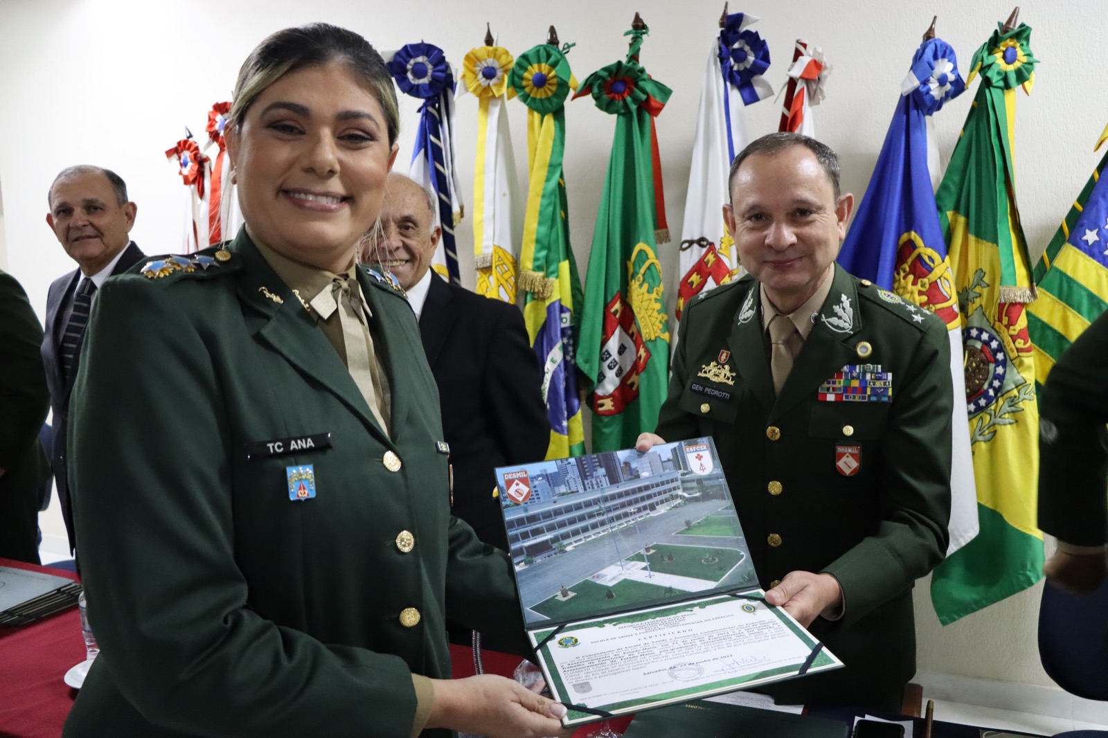 Exército Brasileiro 🇧🇷 on X: Continuam abertas as inscrições para o  concurso de admissão à Escola Preparatória de Cadetes do Exército.   #BraçoForte #VemSerCadete   / X